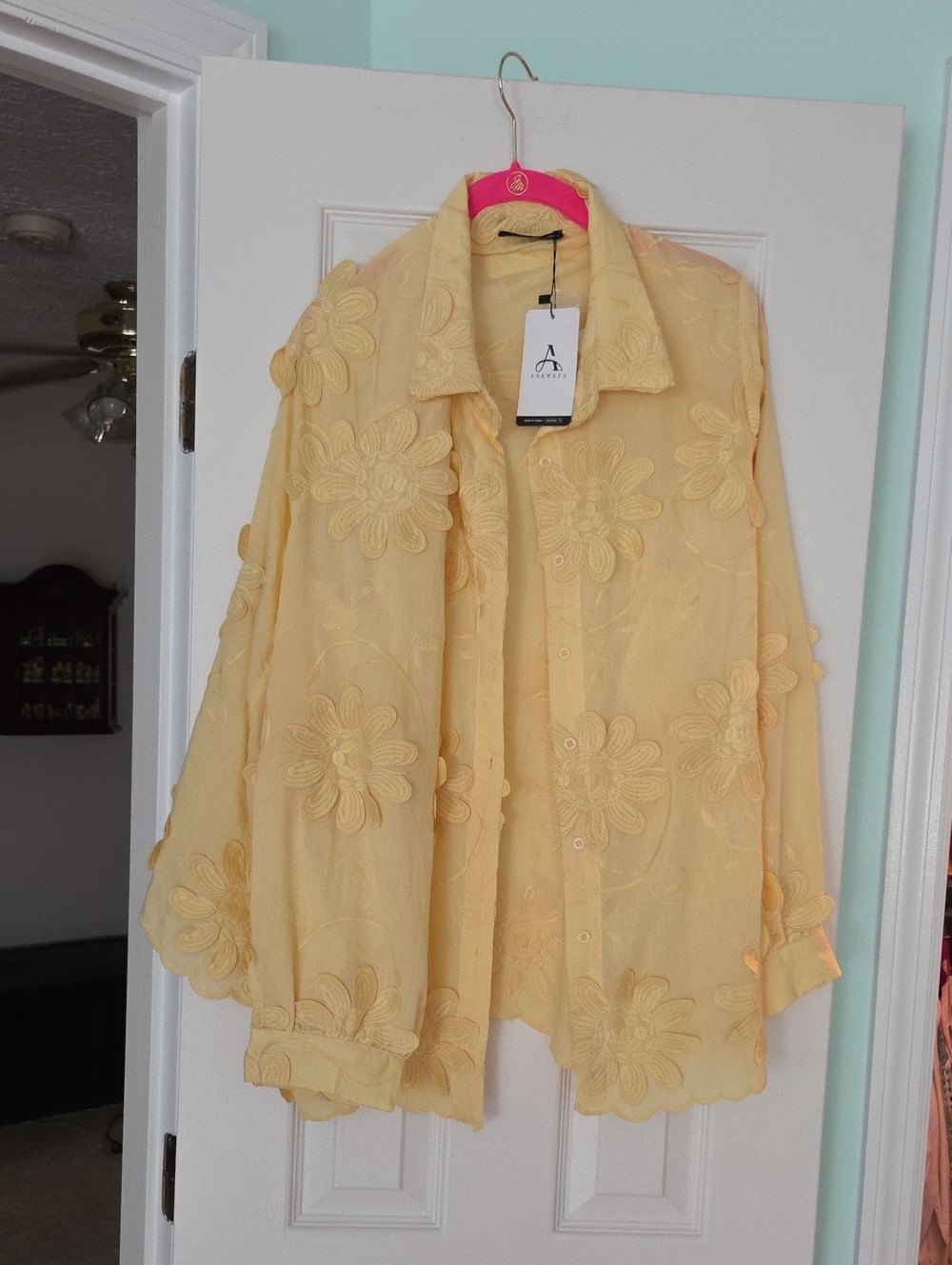 Light Yellow Floral Lace Button-Front Blouse